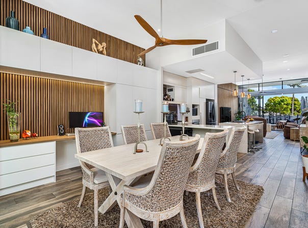 1101/1 Sunset Avenue, Paradise Point, Qld 4216