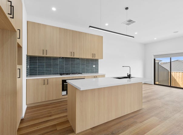 27 Craft Street, Officer, Vic 3809