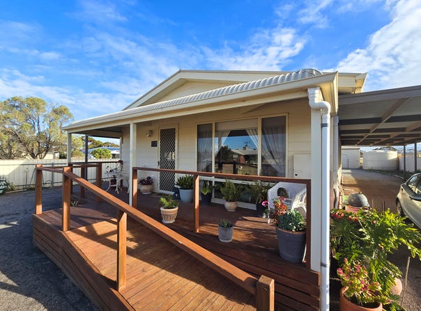 15 McKenzie Street, Cowell, SA 5602