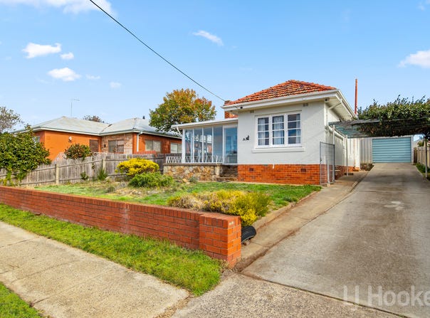 16 Collins Street, Queanbeyan, NSW 2620