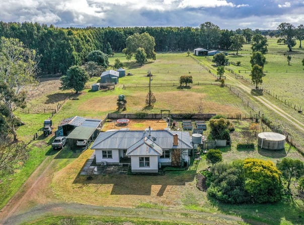 5215 Casterton-Edenhope Road, Kadnook, Vic 3318