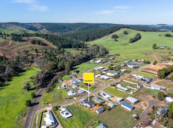 8 Hitchcock Drive, Nannup, WA 6275