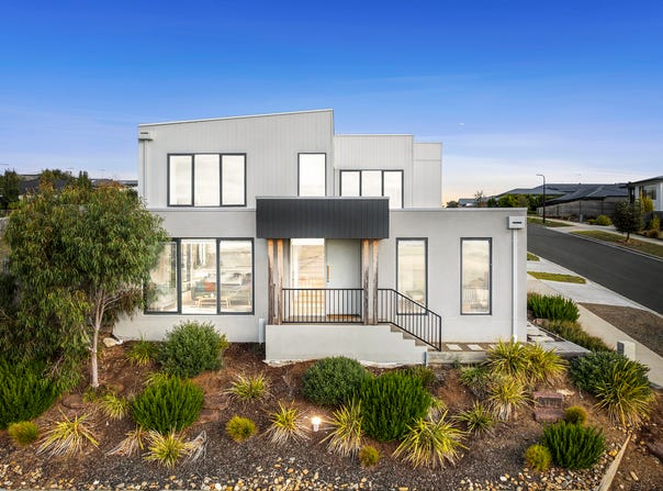 9 Annmaree Road, Highton, Vic 3216