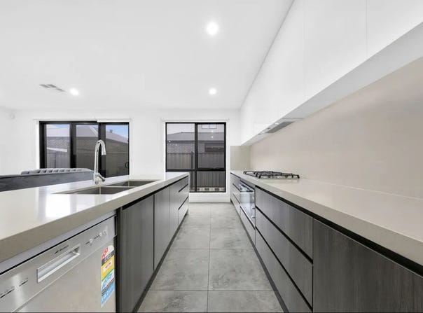 39 Adansonia Circuit, Mickleham, Vic 3064