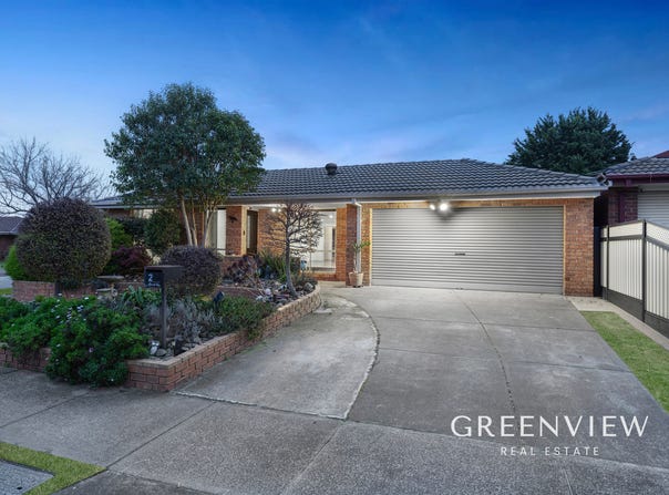 2 Alamanda Way, Cranbourne North, Vic 3977