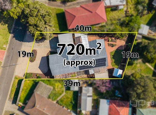 9 Yvonne Place, Melton West, Vic 3337