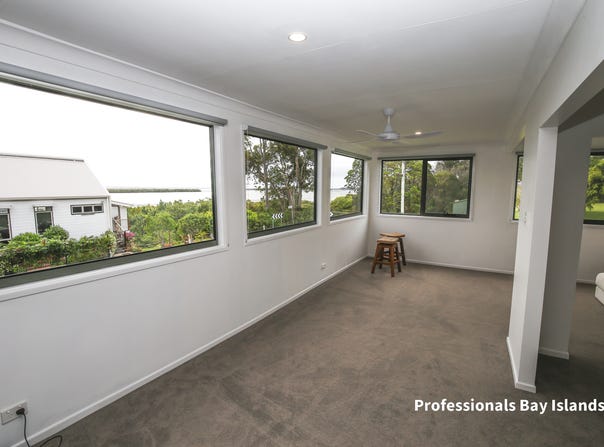 146  Jackson, Russell Island, Qld 4184