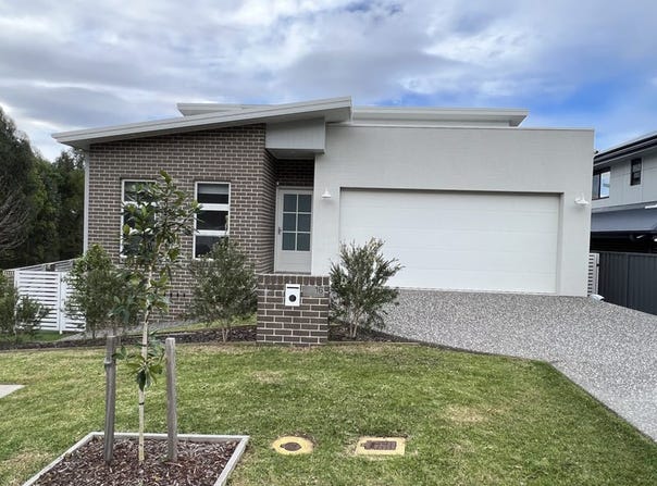 16 Skardon Terrace, Albion Park, NSW 2527