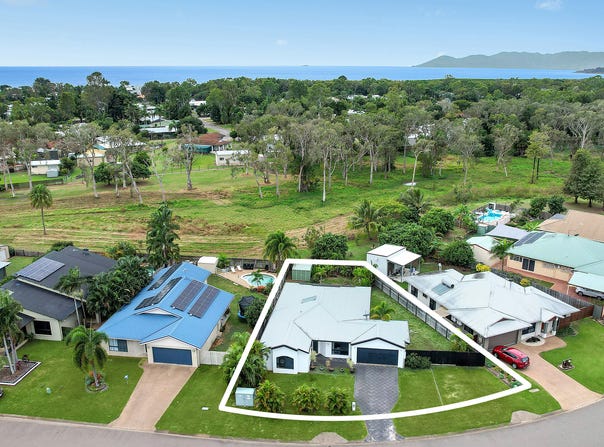 23 Daintree Drive, Bushland Beach, Qld 4818
