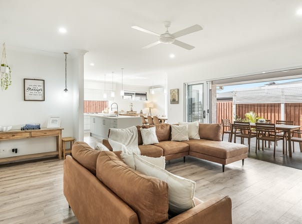 2 Trelawney Avenue, Wollongbar, NSW 2477