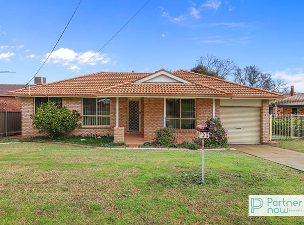 21 Glengarvin Drive, Tamworth, NSW 2340