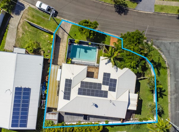 2 Warloo St, Wurtulla, Qld 4575