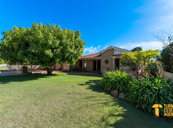 6 Embassy Court, Thornlie, WA 6108