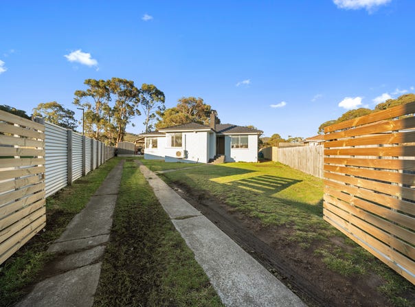 8 Dyer Place, Clarendon Vale, Tas 7019