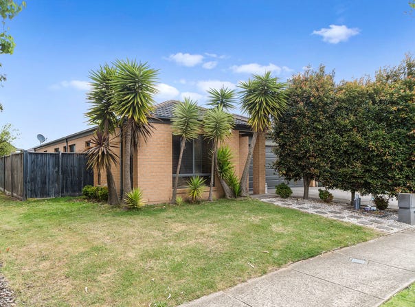 92 Sandarra Boulevard, Sandhurst, Vic 3977