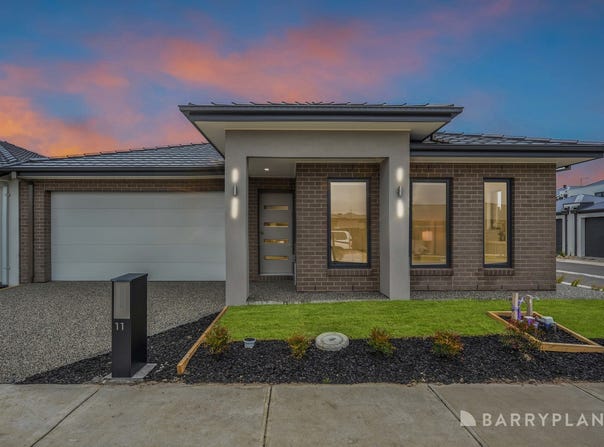 11 Carrera Crescent, Clyde, Vic 3978