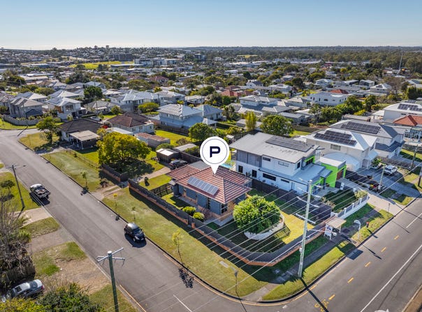 382 Richmond Road, Cannon Hill, Qld 4170