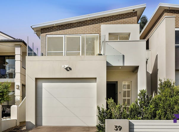 39 Larien Crescent, Birrong, NSW 2143