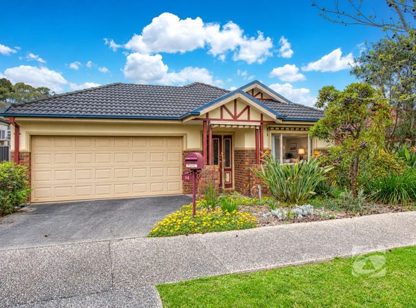 14 St Leonard Way, Pakenham, Vic 3810