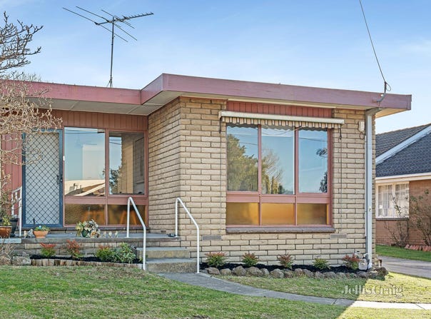 17/1-6 Chaprowe Court, Cheltenham, Vic 3192