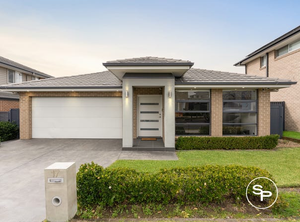 17 Rodwell Road, Oran Park, NSW 2570