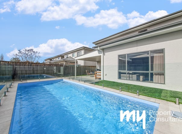 83 Providence Drive, Gledswood Hills, NSW 2557