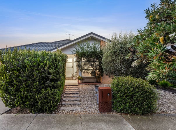 6 Whitecliff Way, Armstrong Creek, Vic 3217