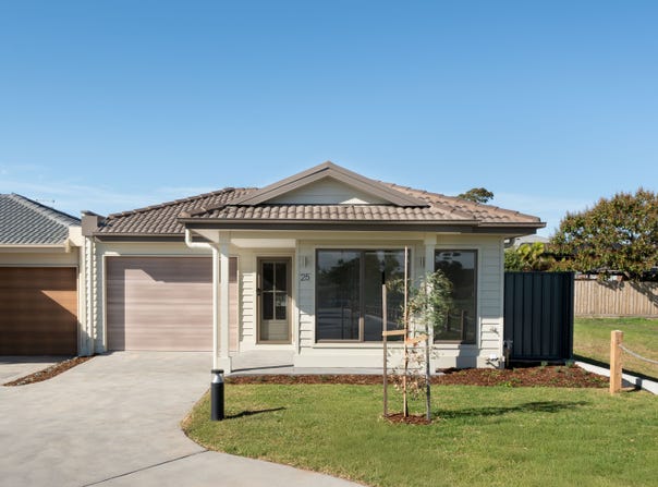 25 Rosedale Circuit, Rosebud, Vic 3939