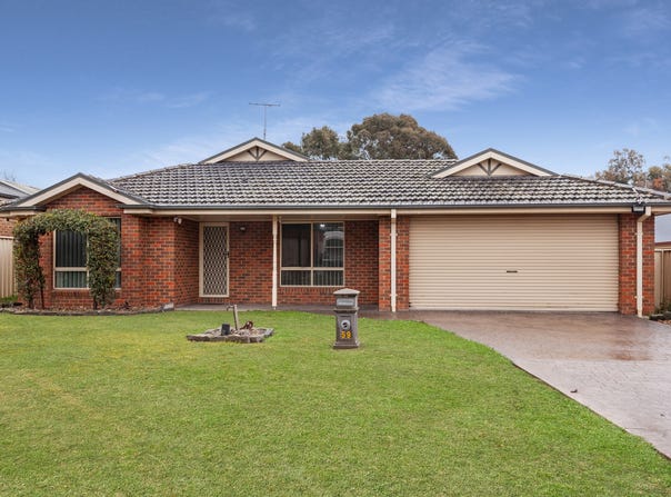59 Cottage Crescent, Kilmore, Vic 3764