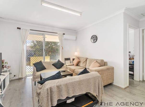 63/303 Harborne Street, Glendalough, WA 6016