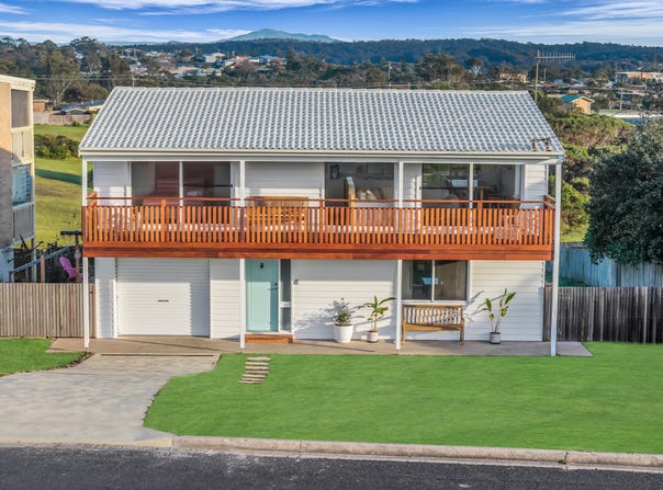 39 Scenic Drive, Bermagui, NSW 2546