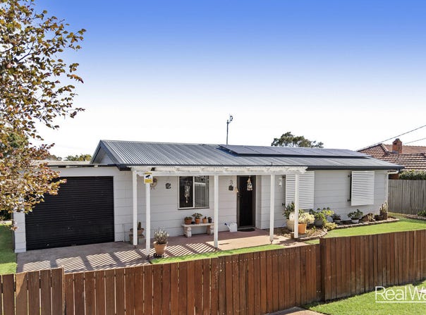 3 Walker Street, Harristown, Qld 4350
