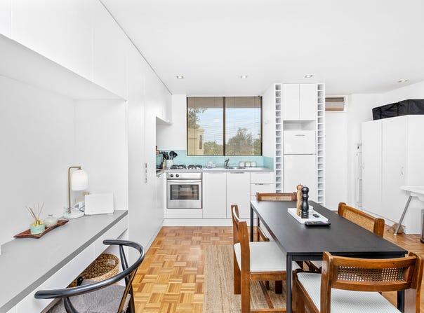 25/21 Harvest Road, North Fremantle, WA 6159