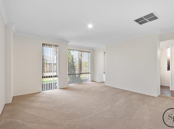 62 Carissa Turn, Halls Head, WA 6210