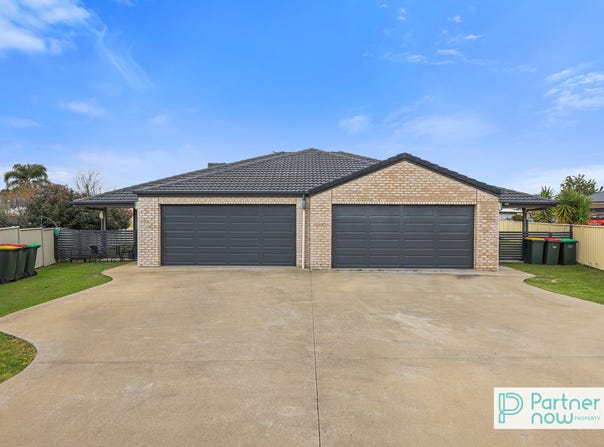 9 & 9A Mawson Close, Tamworth, NSW 2340