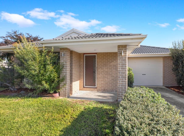 6 Loz Court, Pakenham, Vic 3810