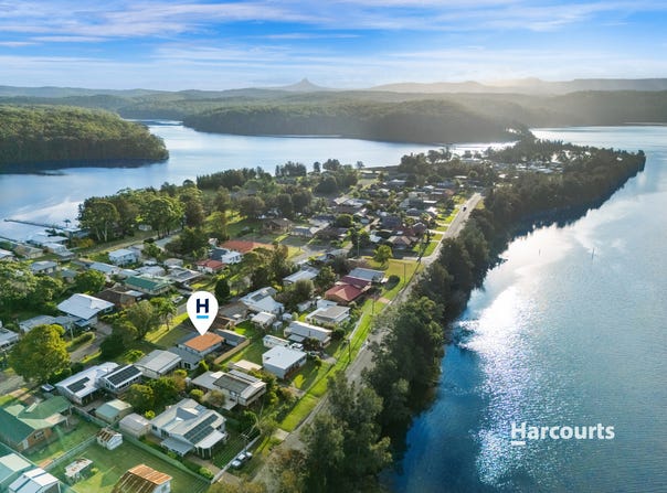 10 Thistleton Drive, Burrill Lake, NSW 2539