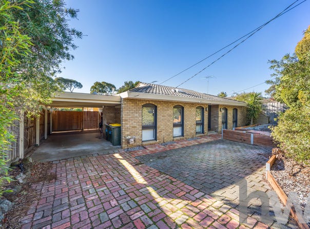 25 Carnarvon Drive, Grovedale, Vic 3216