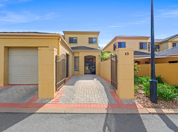 13/37 Paradise Springs Avenue, Robina, Qld 4226
