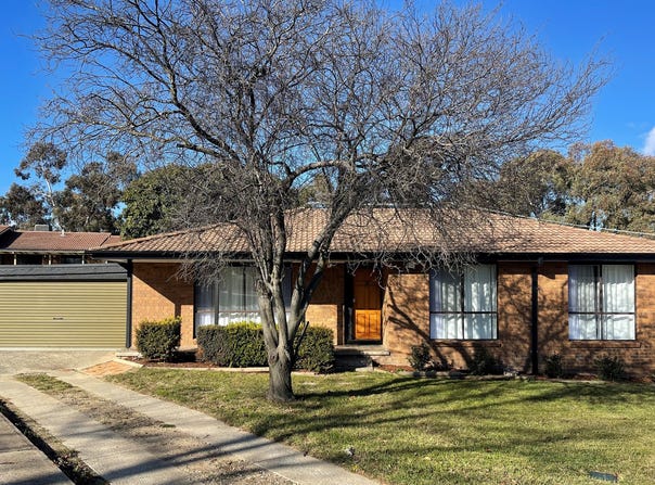32 Lansell Circuit, Wanniassa, ACT 2903