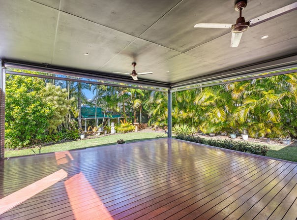 118 Limpus Street, Urangan, Qld 4655
