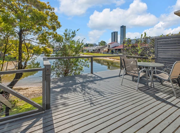 2/65 Bordeaux Parade, Mermaid Waters, Qld 4218