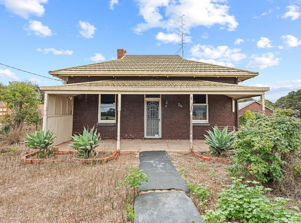24 South Terrace East, Snowtown, SA 5520