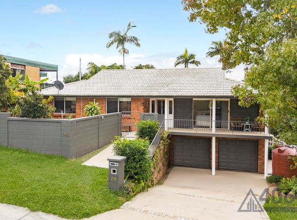 26 Kersley Road, Kenmore, Qld 4069