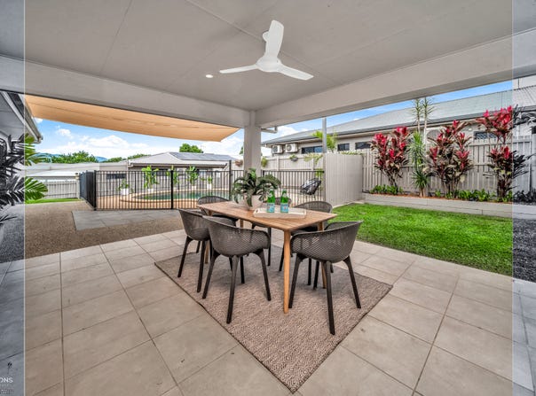 108 McFarlane Drive, Kanimbla, Qld 4870