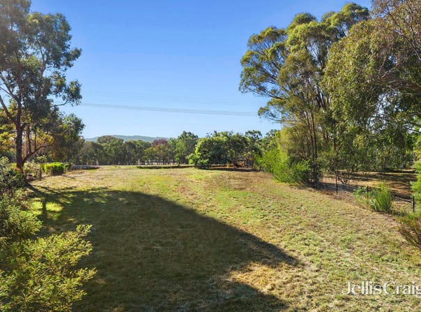 8 Morris Street, Maldon, Vic 3463