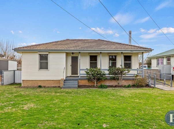 42 Wellington Street, Cowra, NSW 2794