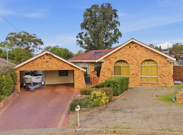 51 Holland Street, Tamworth, NSW 2340