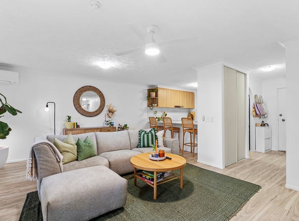 2/1 Burleigh Street, Burleigh Heads, Qld 4220