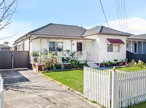 6 & 6A Ashcroft Avenue, Casula, NSW 2170